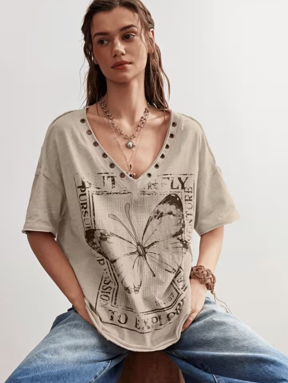 BOUTIQUE BUTTERFLY TEE WITH STUDS